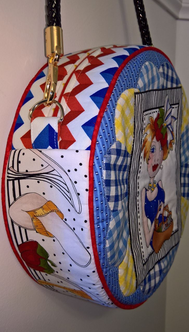 Safetrade.Market. rosy Roller Designer Bag,,"Rosy Roller" Designer